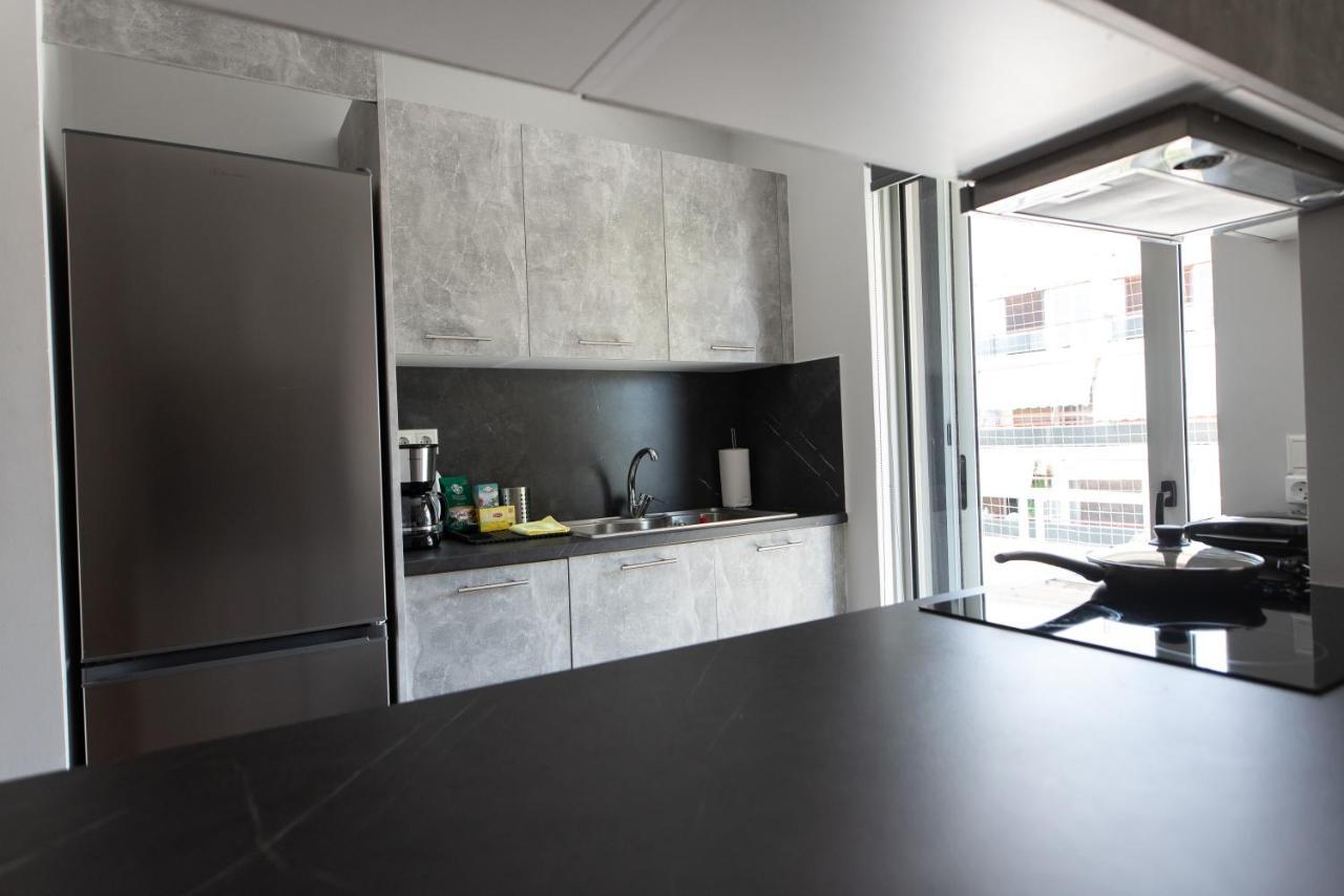Sea View Apartment In Alimos Region Atene Esterno foto